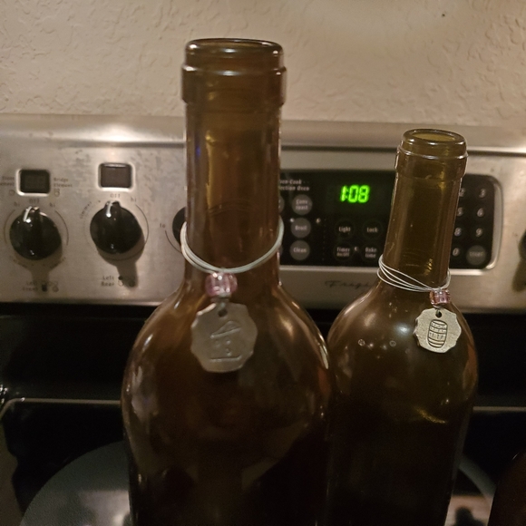 Vintage yankee Candle 3 Green Glass wine candle holders on stilts for vo… - Picture 4 of 7